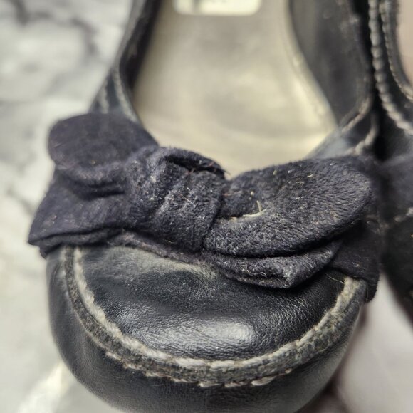 🎊3 FOR $10  AMERICAN EAGLE WOMENS SIZE 8W BLACK WEDGE HEELS WITH BOW ON TOE - Picture 2 of 9